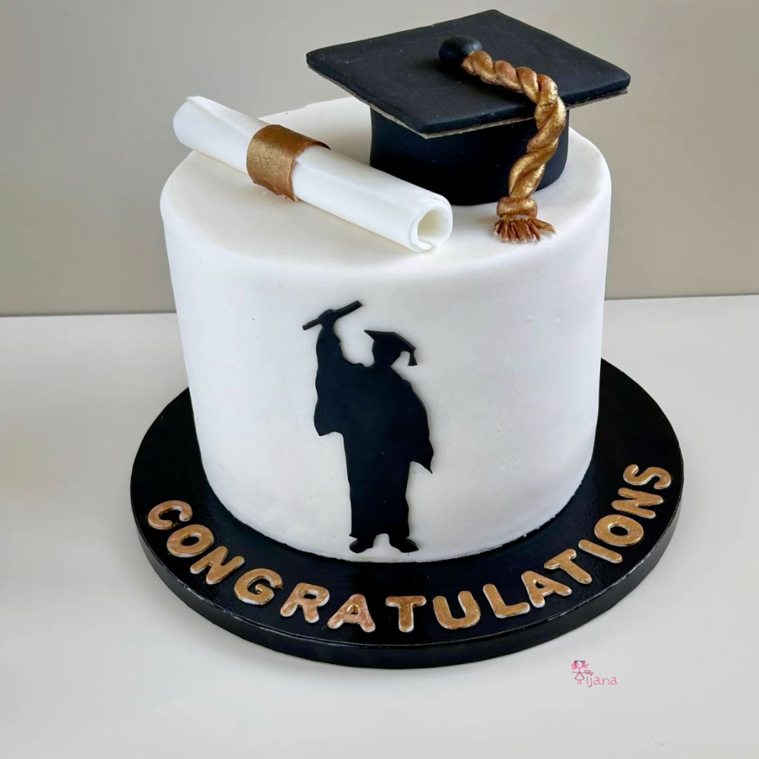 Graduation Cap & Scroll Fortnite Cake
