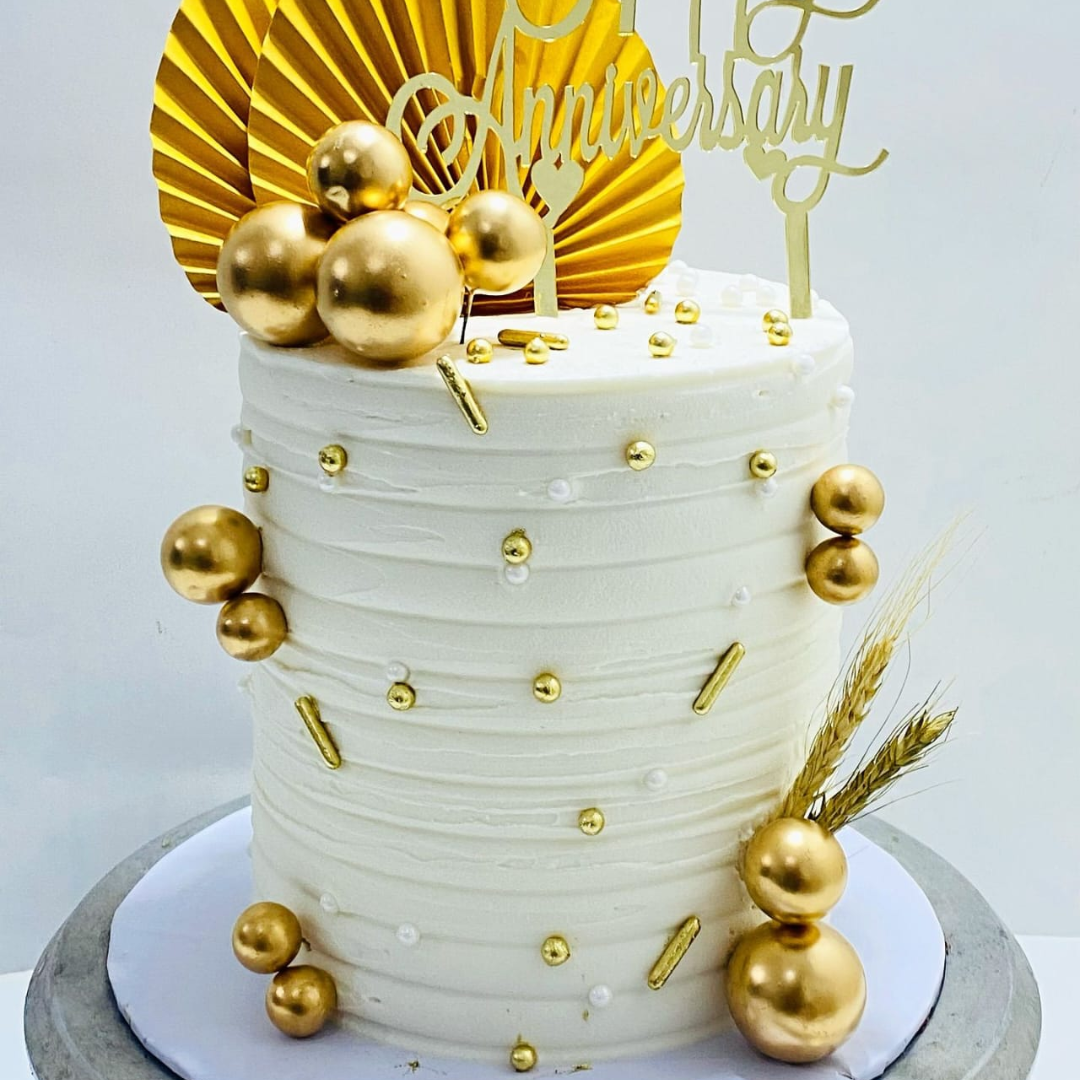 Golden Grandeur Anniversary Vanilla Cake